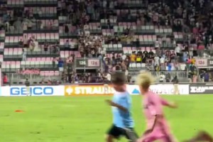 王燊超：只要我还能跑得动，还能做出贡献，我就会奉献出全部（王燊超：只要还能奔跑并贡献价值，我就会倾尽全力）