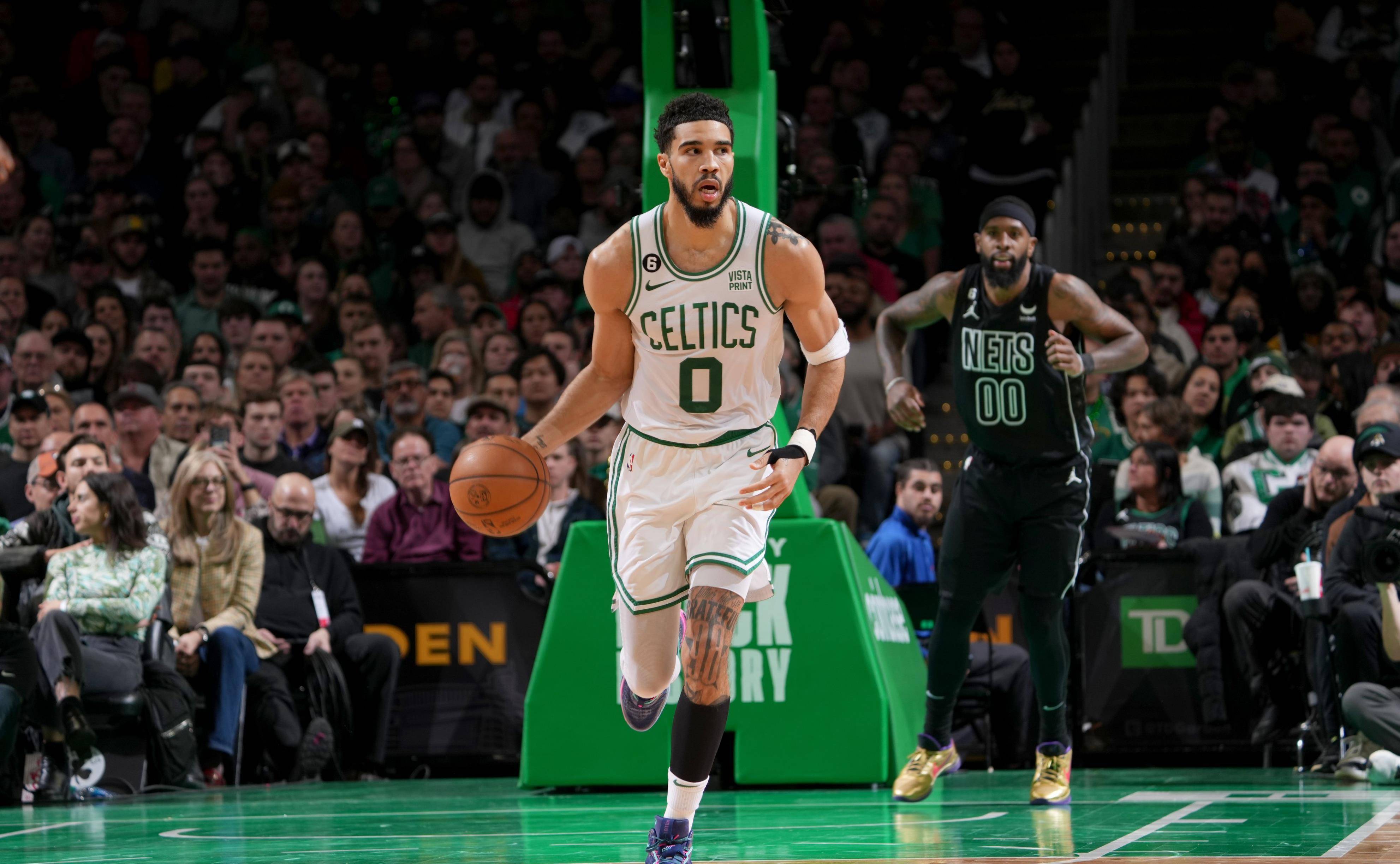 独行侠本赛季已经5次得分不到100，进攻效率联盟垫底（独行侠本季已有5场得分未破百，进攻效率联盟最差）