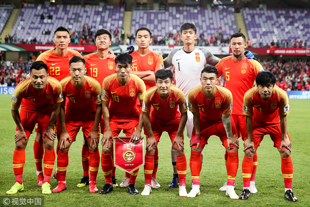 梅西印度行引热潮，球衣热卖、为梅西在地上作画、树立纪念碑（梅西造访印度掀狂热：球衣热销、地画致敬、纪念碑树立）