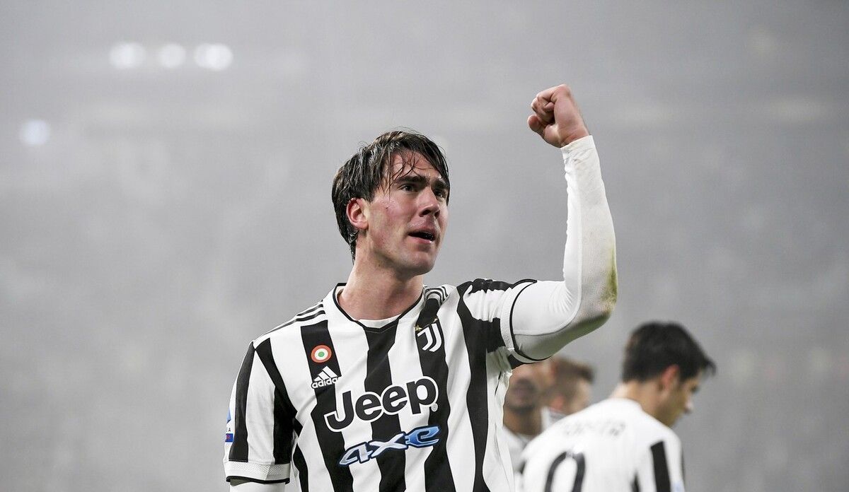 官方：荷兰队后卫哈特曼因病退出集训，不会随队出战波兰